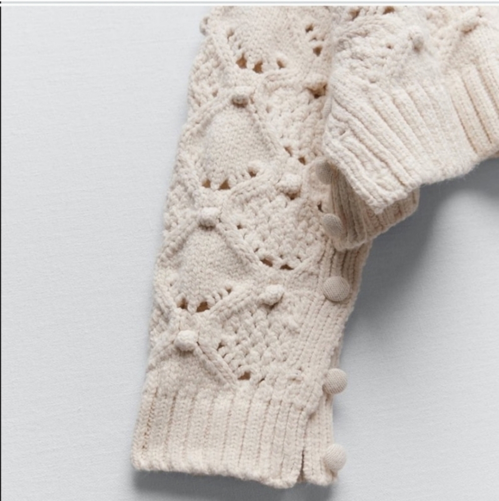 Zara * Cable Knit Sweater With Buttoned Cuffs - Picture 15 of 16